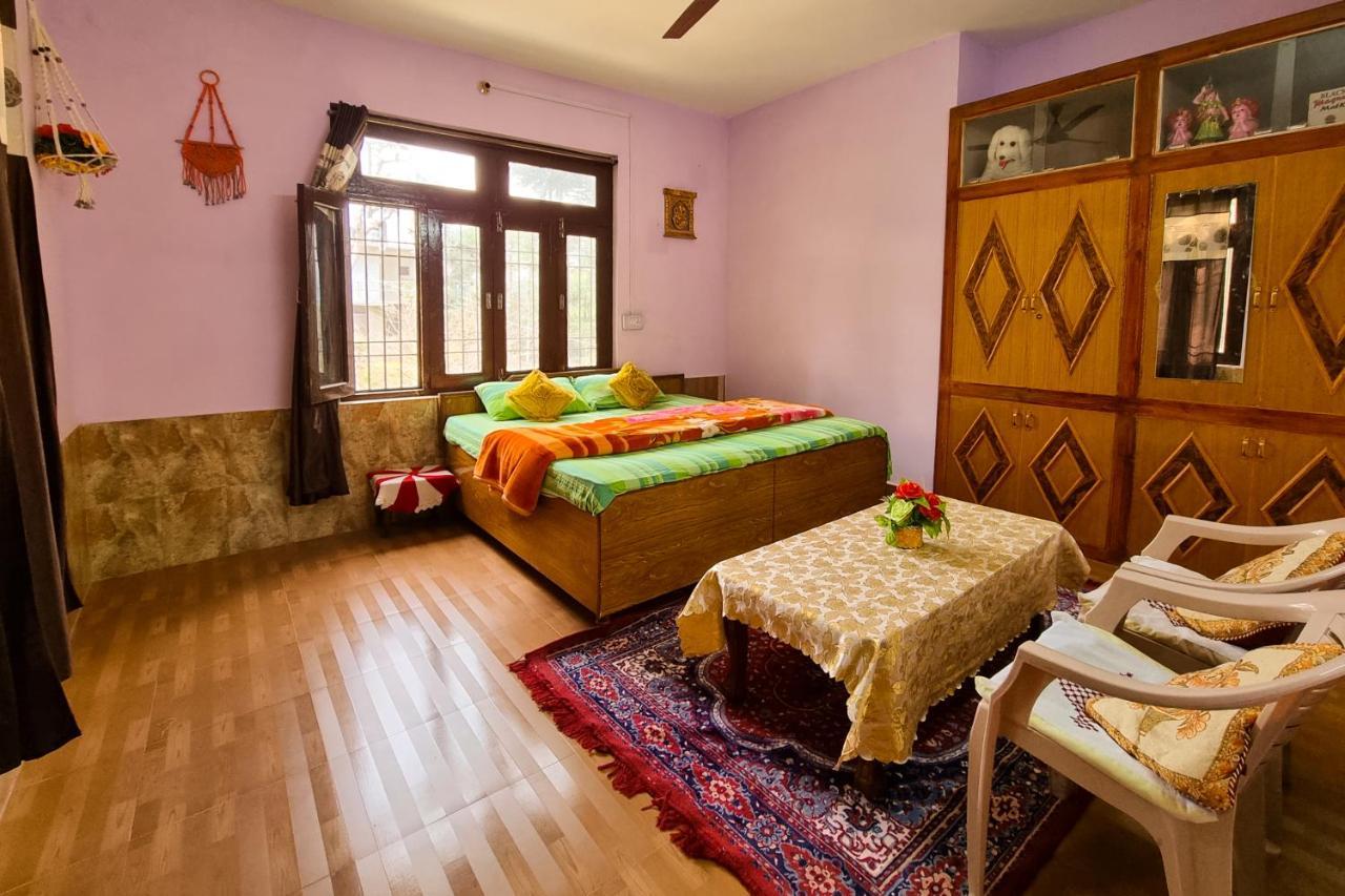 Aditya Homestay Dalhousie Eksteriør bilde