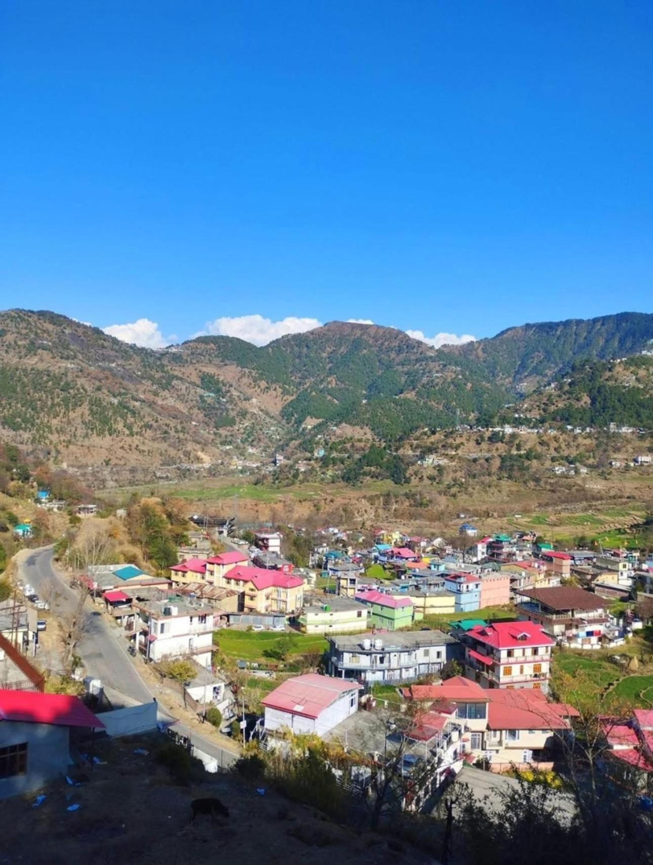 Aditya Homestay Dalhousie Eksteriør bilde