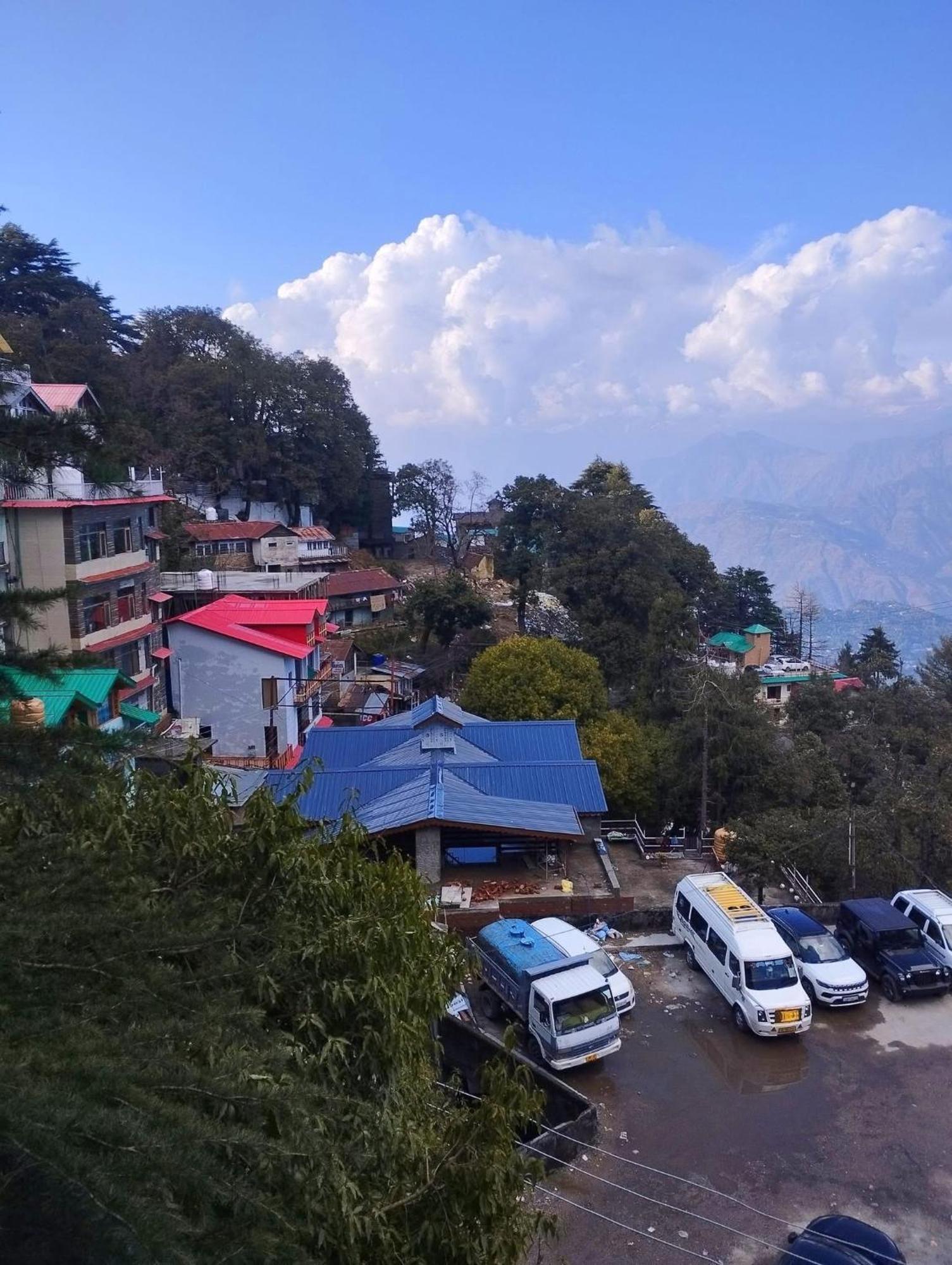 Aditya Homestay Dalhousie Eksteriør bilde