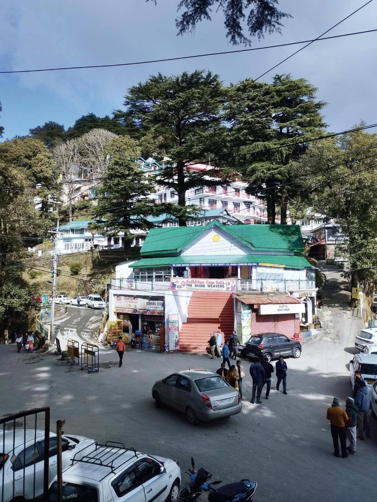 Aditya Homestay Dalhousie Eksteriør bilde