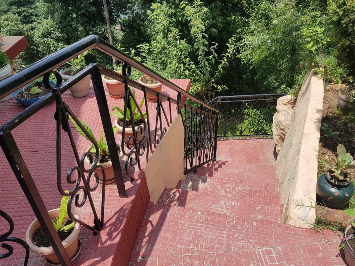 Aditya Homestay Dalhousie Eksteriør bilde